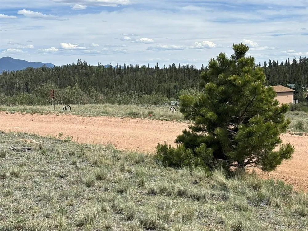 135 Hawk Way Como, CO 80432