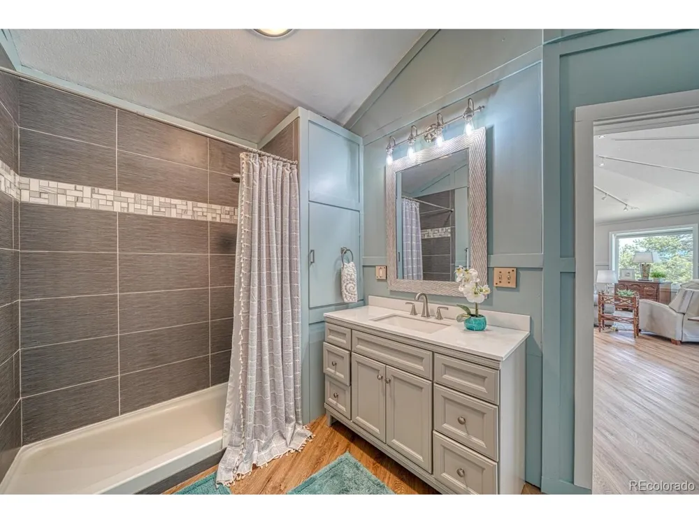 895 Acorn Rd Cotopaxi, CO 81223