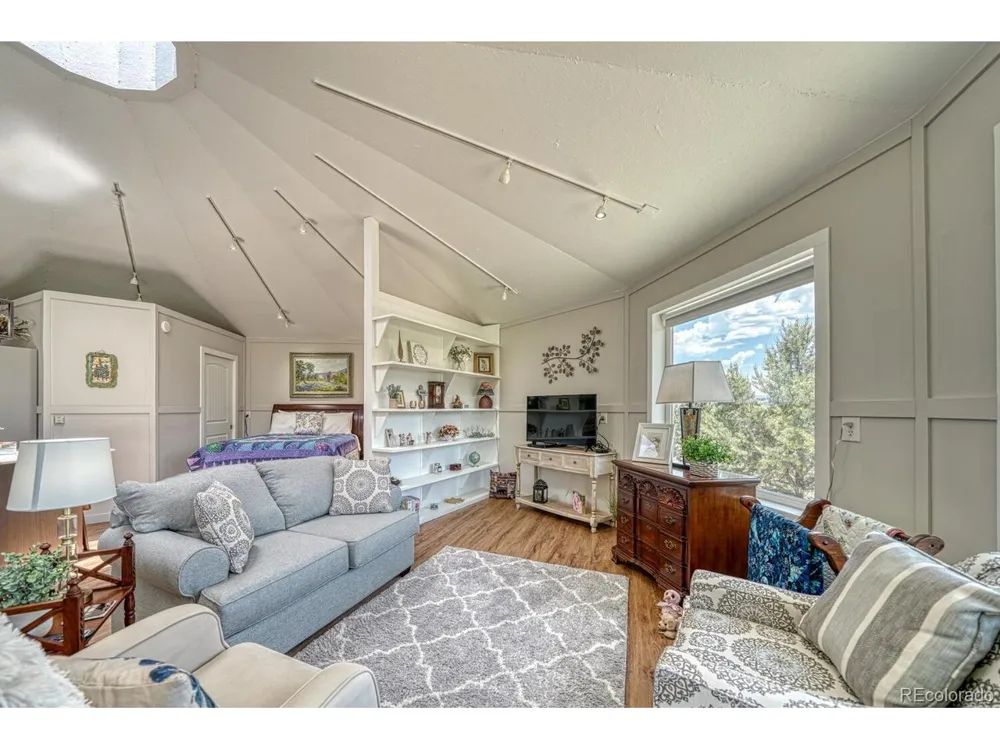 895 Acorn Rd Cotopaxi, CO 81223