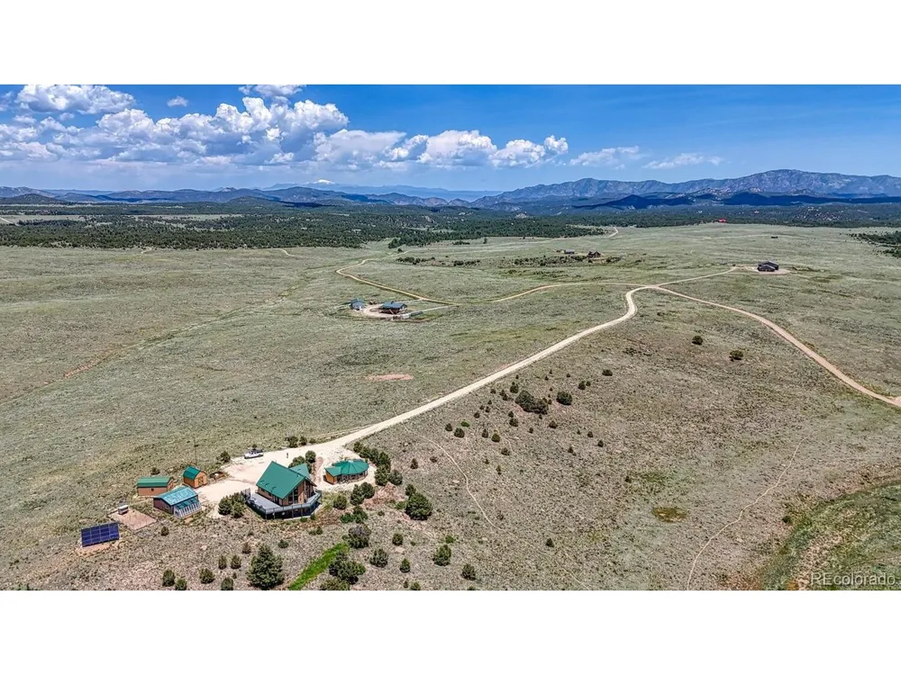 895 Acorn Rd Cotopaxi, CO 81223