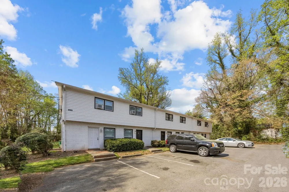 2909 Burgess Drive Charlotte, NC 28208