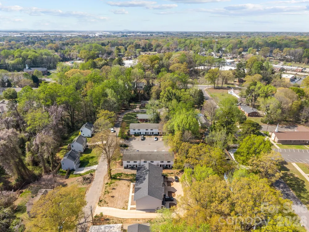 2909 Burgess Drive Charlotte, NC 28208
