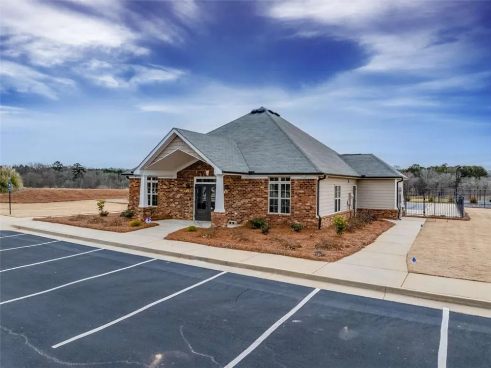 131 Harmony Farms Orchard Eatonton, GA 31024