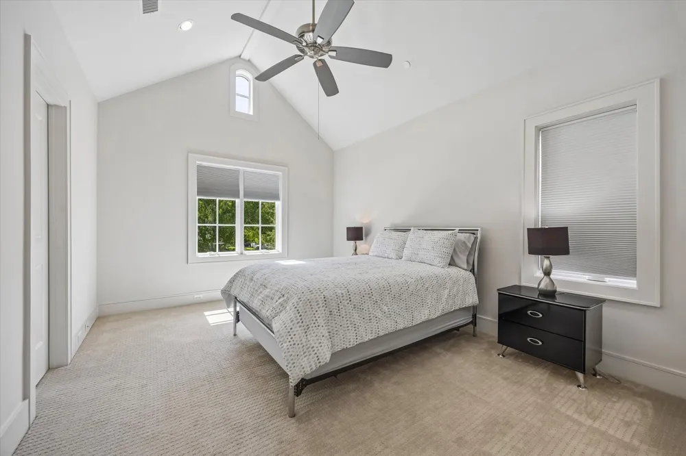 6631 Edloe Street Southside Place, TX 77005