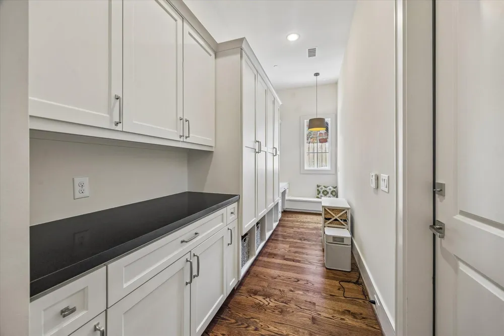 6631 Edloe Street Southside Place, TX 77005
