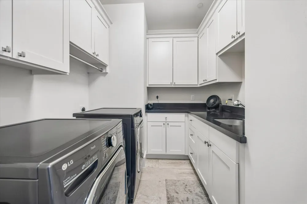 6631 Edloe Street Southside Place, TX 77005