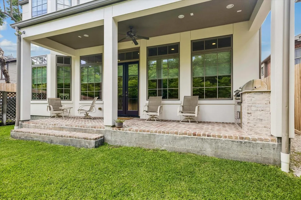 6631 Edloe Street Southside Place, TX 77005