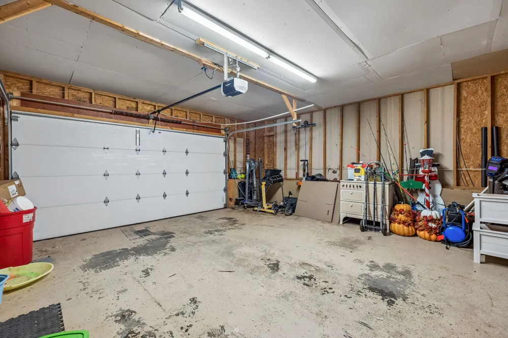 947 Bold Springs Rd Mc Ewen, TN 37101