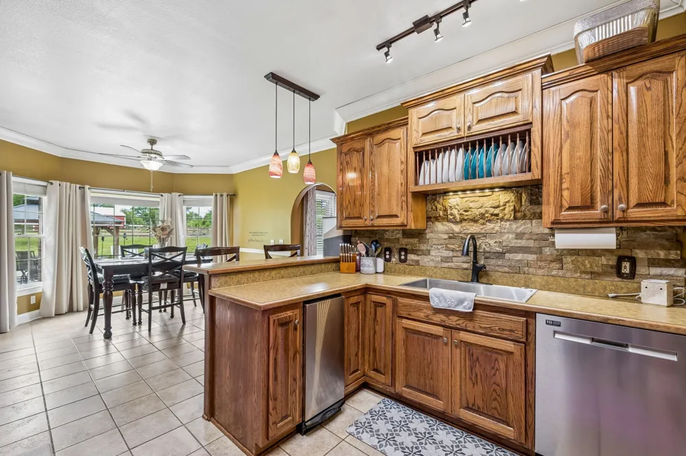 947 Bold Springs Rd Mc Ewen, TN 37101