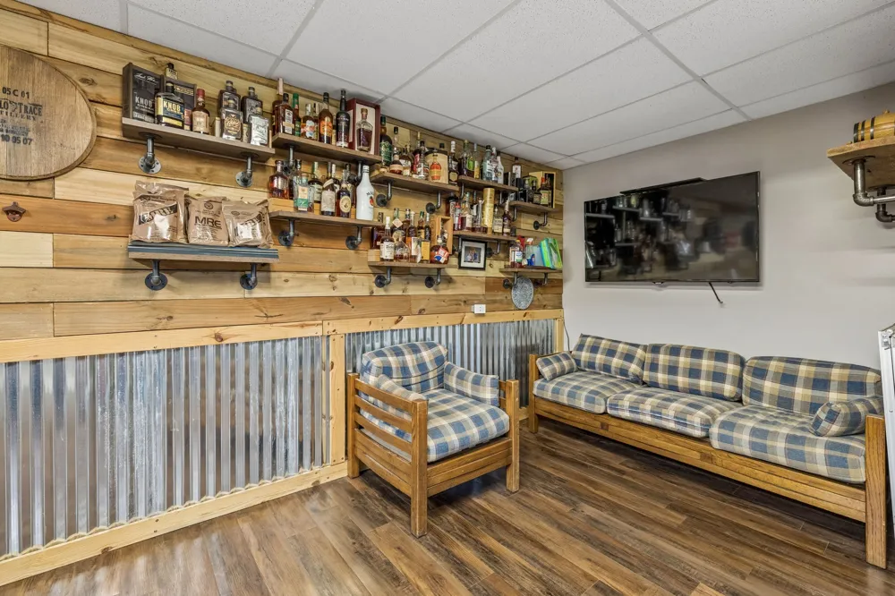 947 Bold Springs Rd Mc Ewen, TN 37101