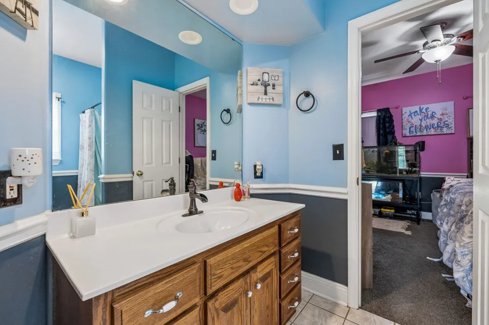 947 Bold Springs Rd Mc Ewen, TN 37101