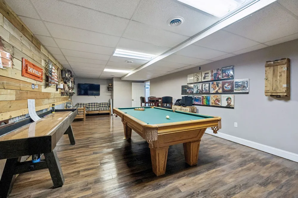 947 Bold Springs Rd Mc Ewen, TN 37101