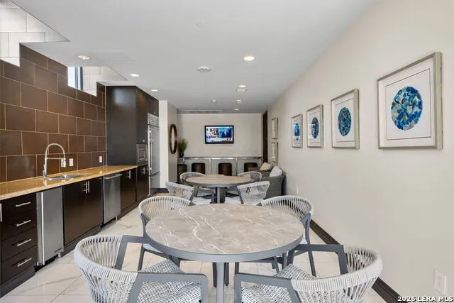 610 E Market St. #3115 San Antonio, TX 78205