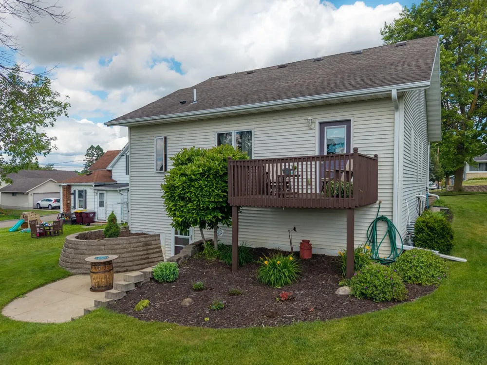 208 High Avenue Wanamingo, MN 55983