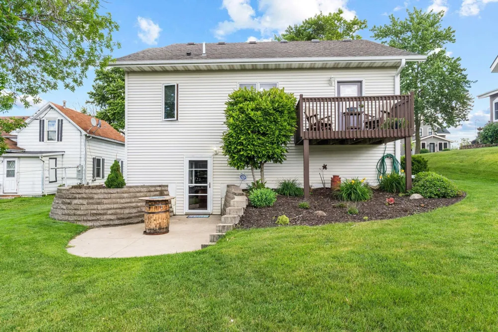 208 High Avenue Wanamingo, MN 55983