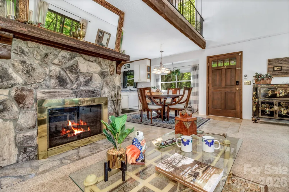571 Tsisqua Circle Brevard, NC 28712