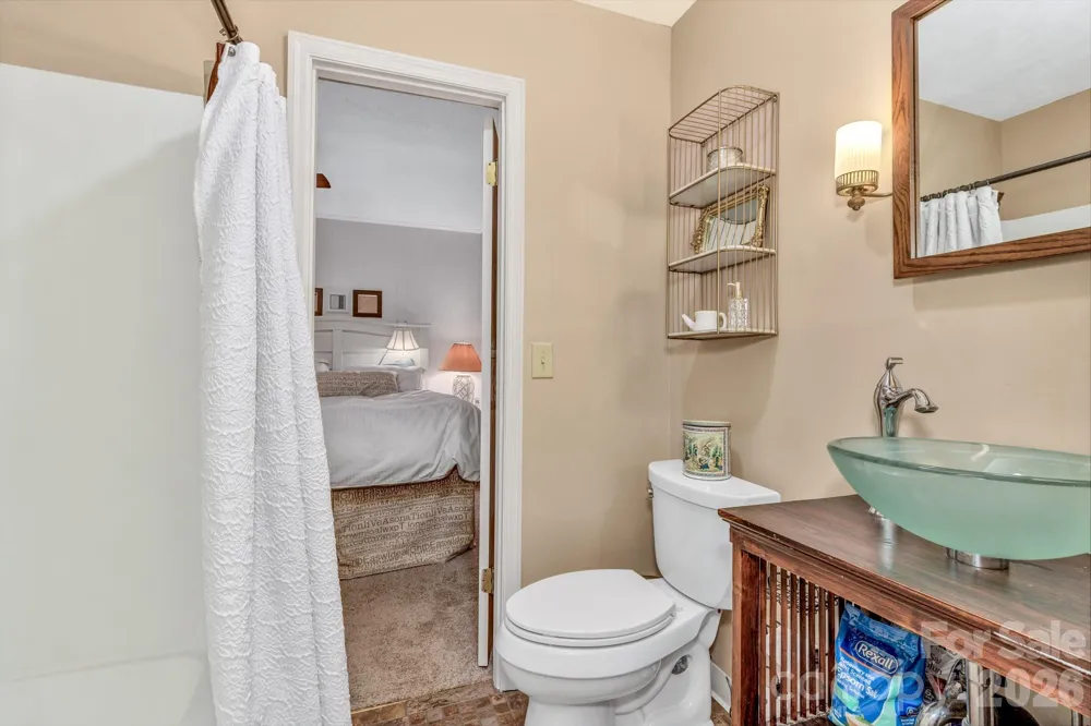571 Tsisqua Circle Brevard, NC 28712