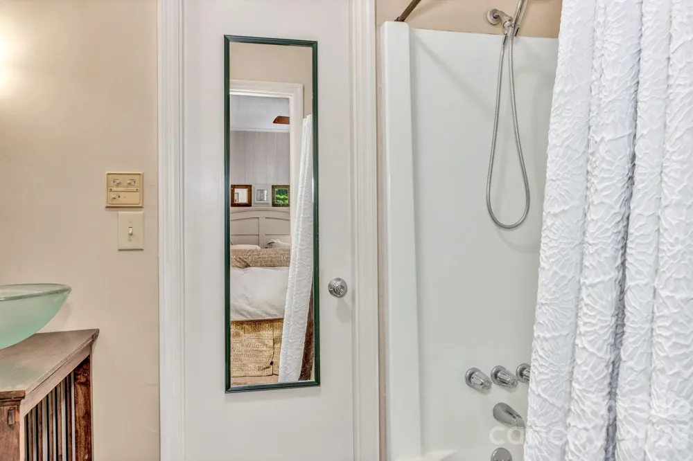 571 Tsisqua Circle Brevard, NC 28712