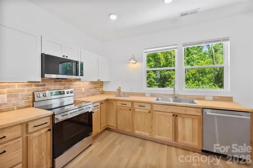 1003 College Boulevard Dallas, NC 28034