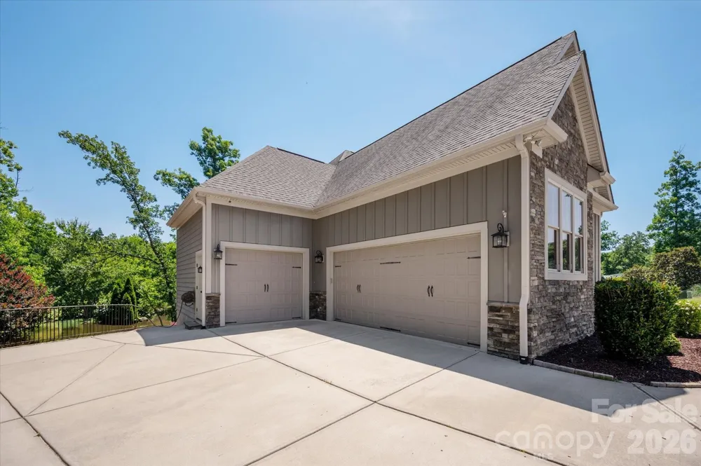 827 Misty Arbor Ford Clover, SC 29710