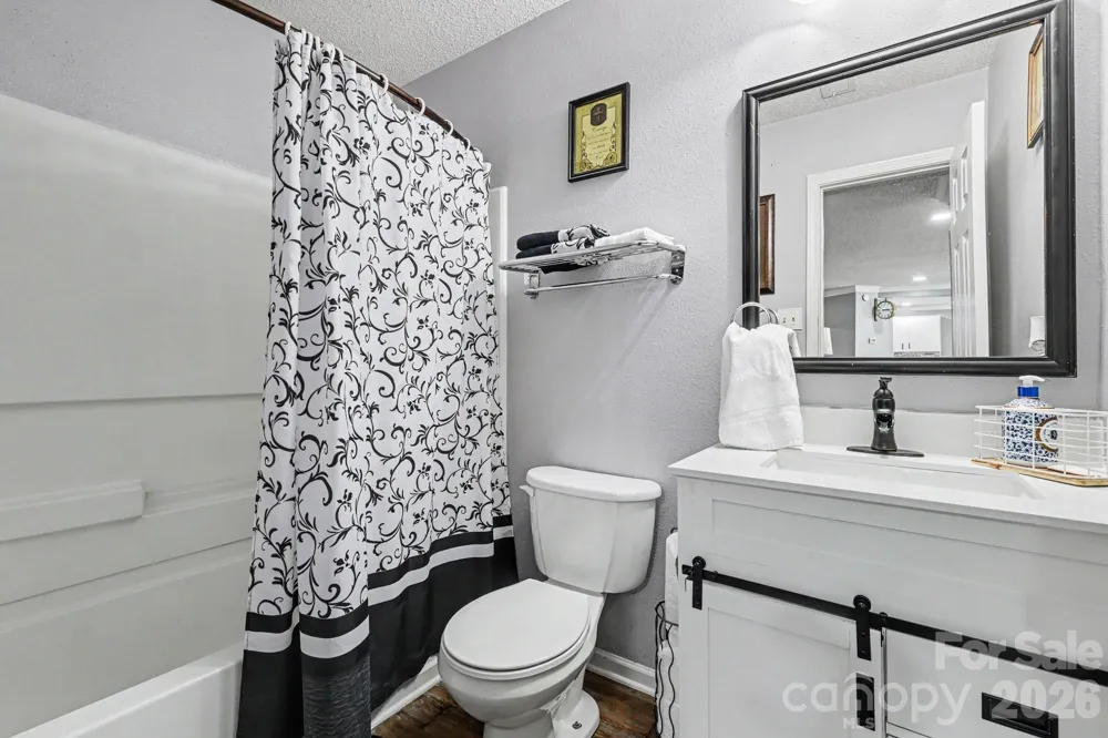 5654 Hammermill Drive Harrisburg, NC 28075