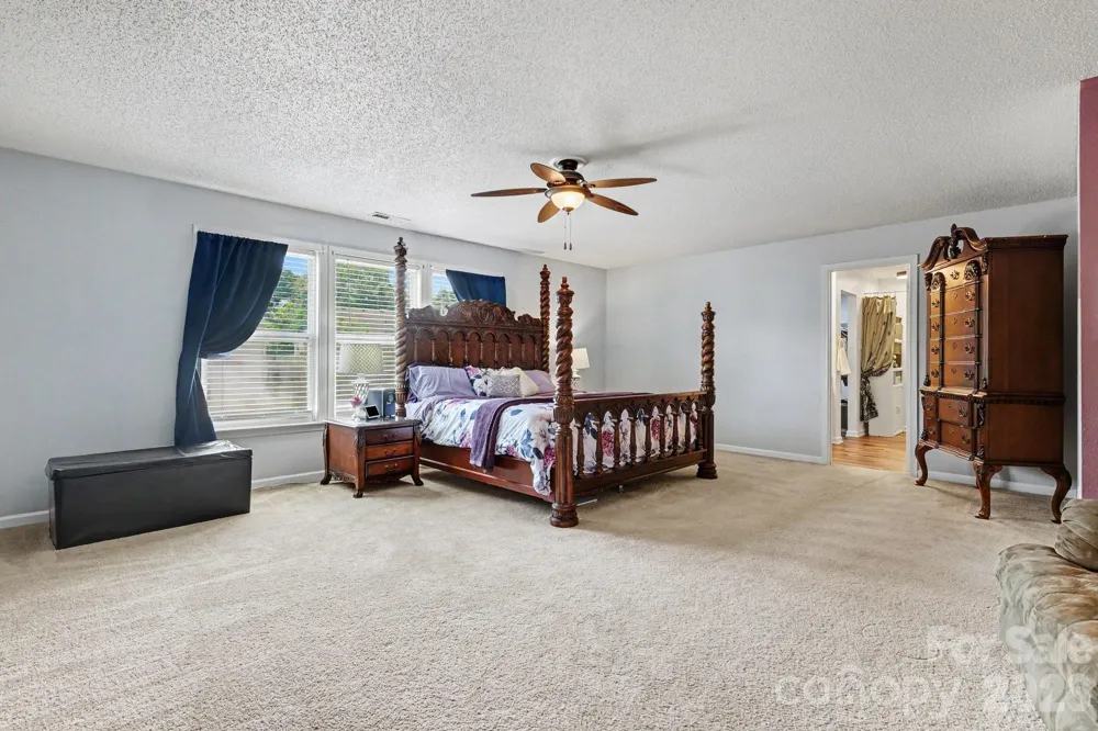 5654 Hammermill Drive Harrisburg, NC 28075
