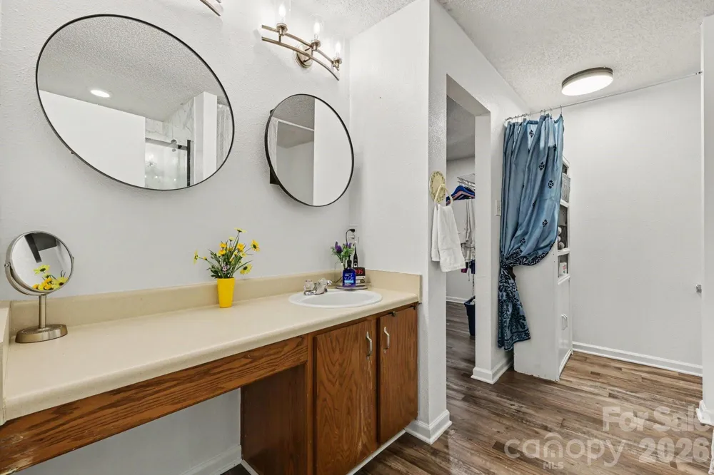 5654 Hammermill Drive Harrisburg, NC 28075