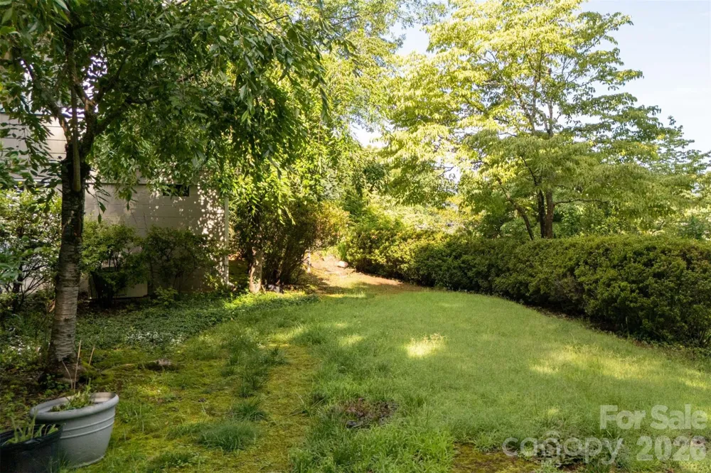 55 First Street Tryon, NC 28782