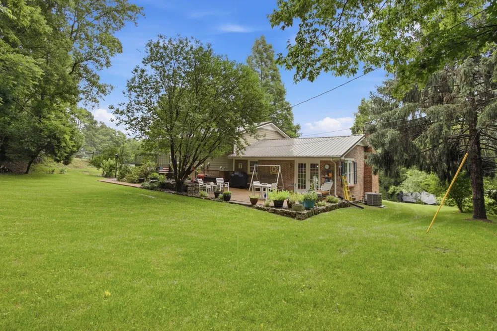 104 Fairview Drive Mount Pleasant, TN 38474