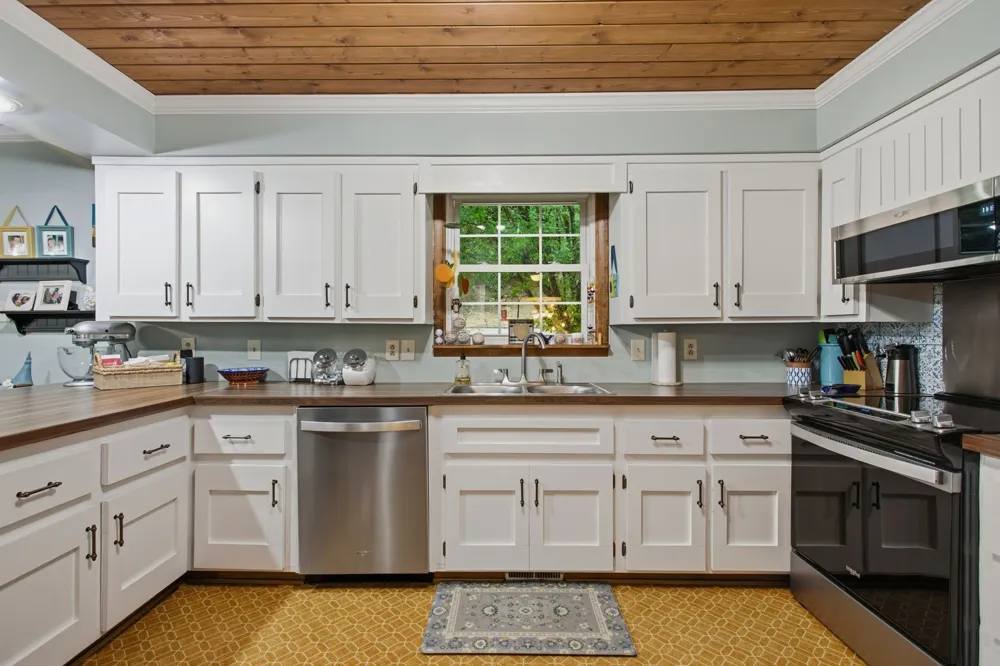 104 Fairview Drive Mount Pleasant, TN 38474