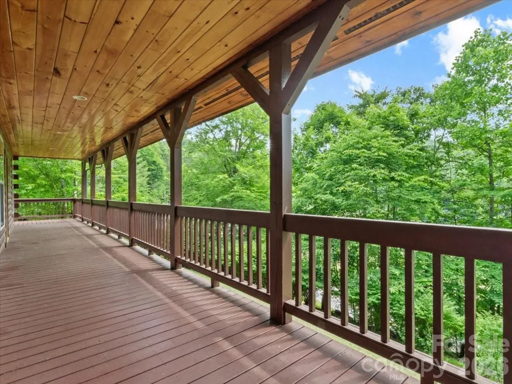 439 Upper Pig Pen Road Green Mountain, NC 28740