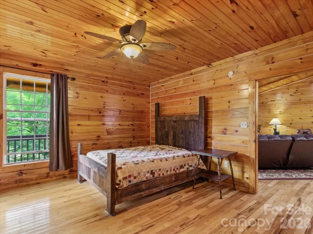 439 Upper Pig Pen Road Green Mountain, NC 28740