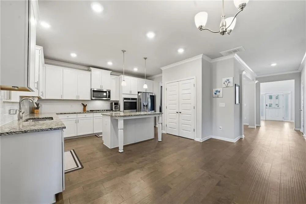 7534 Brook Rose Way Lithonia, GA 30038