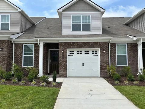 653 Birdie Dr