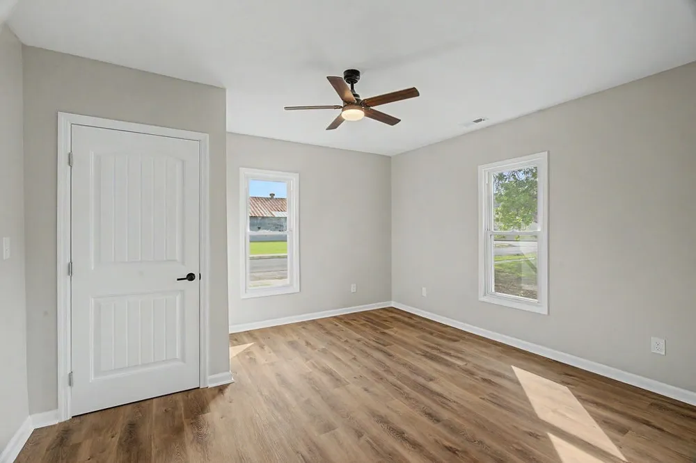 219 Cherry St Guthrie, KY 42234