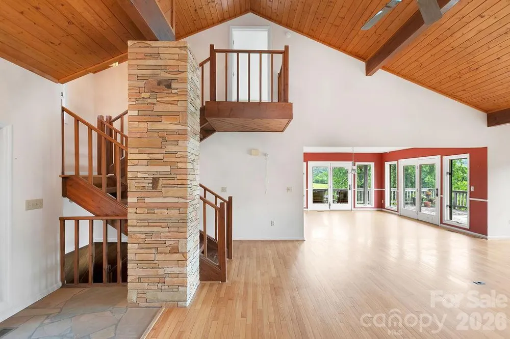 547 Windover Drive Brevard, NC 28712