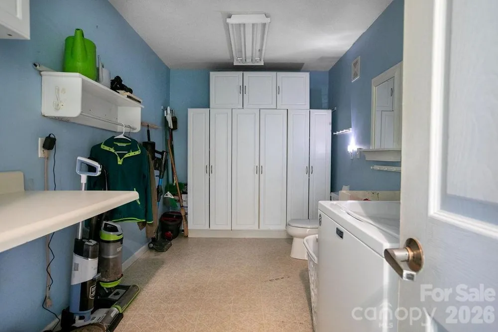 547 Windover Drive Brevard, NC 28712