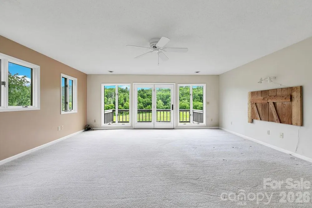 547 Windover Drive Brevard, NC 28712