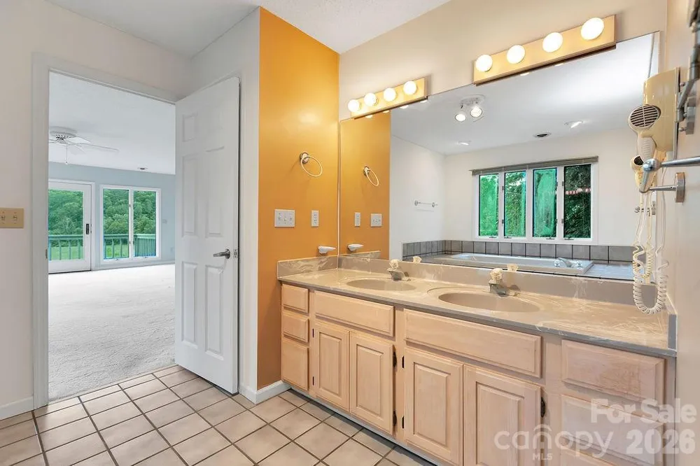 547 Windover Drive Brevard, NC 28712