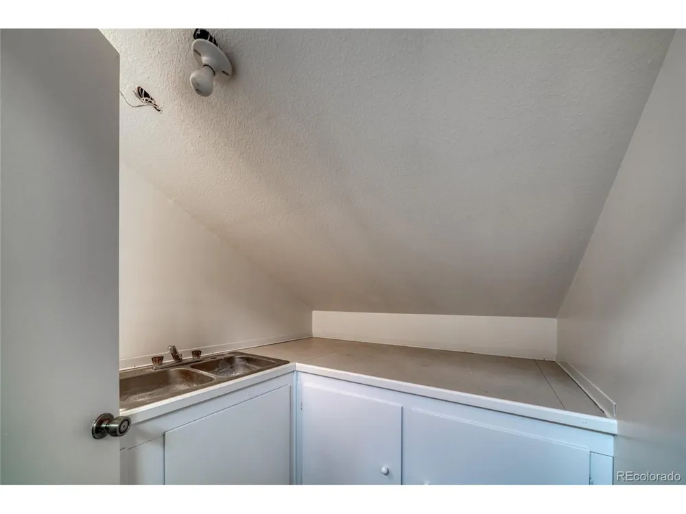 2283 CO RD 323 Westcliffe, CO 81252