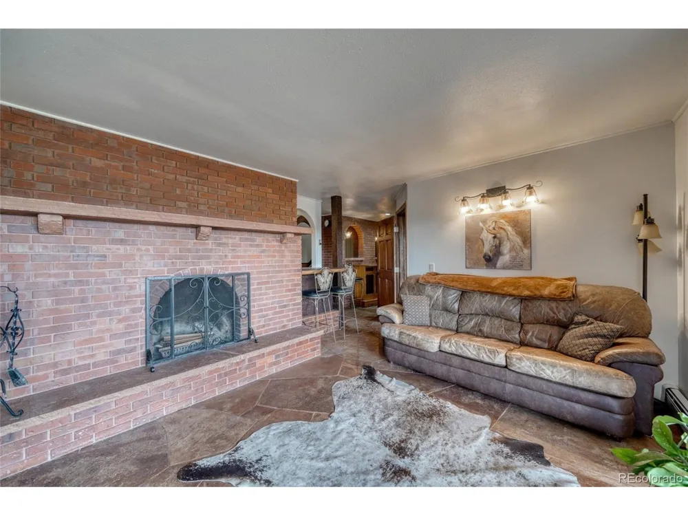2283 CO RD 323 Westcliffe, CO 81252