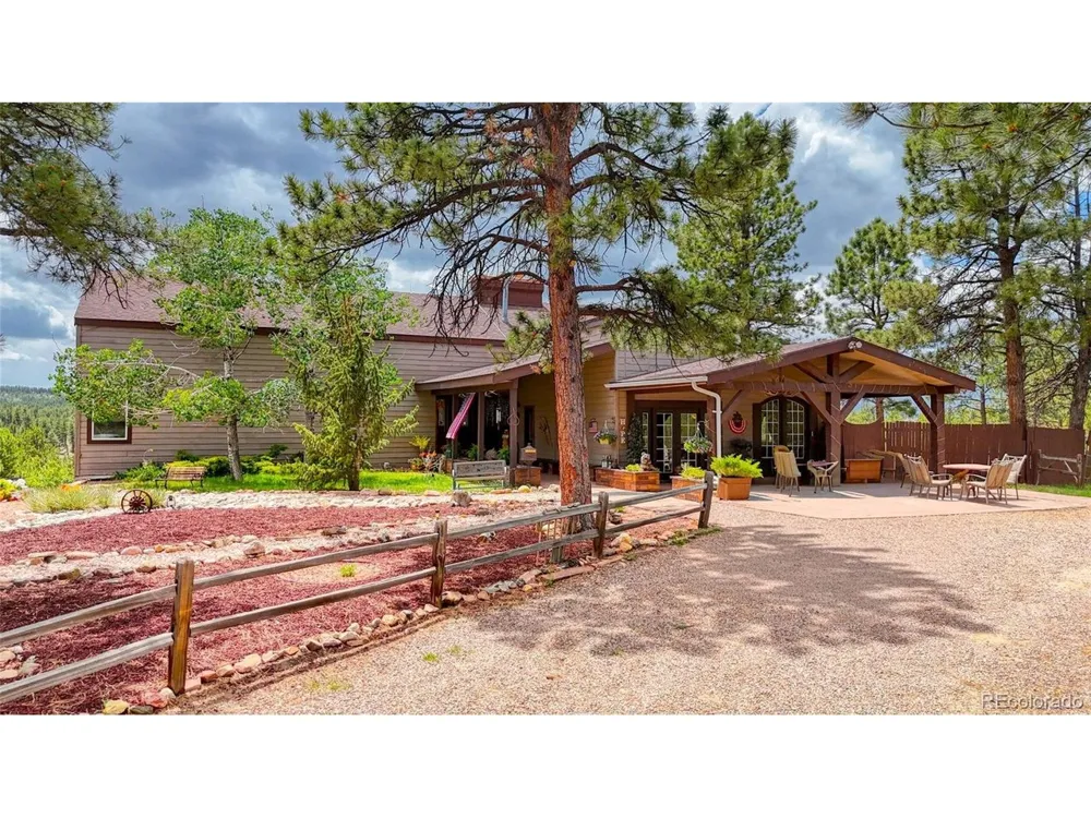 2283 CO RD 323 Westcliffe, CO 81252
