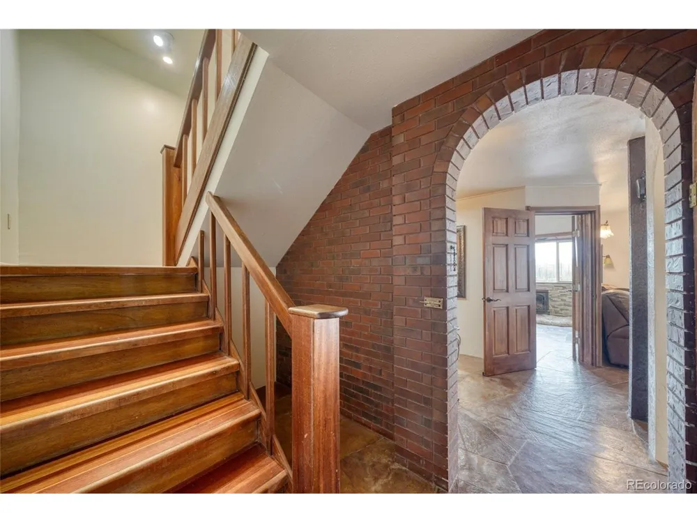 2283 CO RD 323 Westcliffe, CO 81252