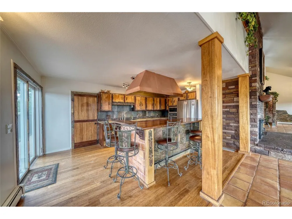 2283 CO RD 323 Westcliffe, CO 81252