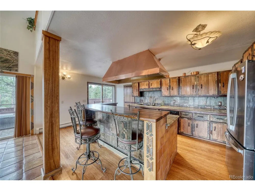 2283 CO RD 323 Westcliffe, CO 81252