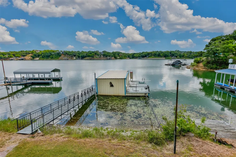154 Parkview Gainesville, TX 76240