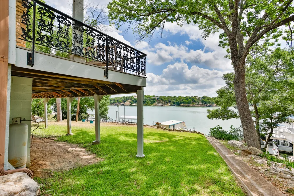 154 Parkview Gainesville, TX 76240