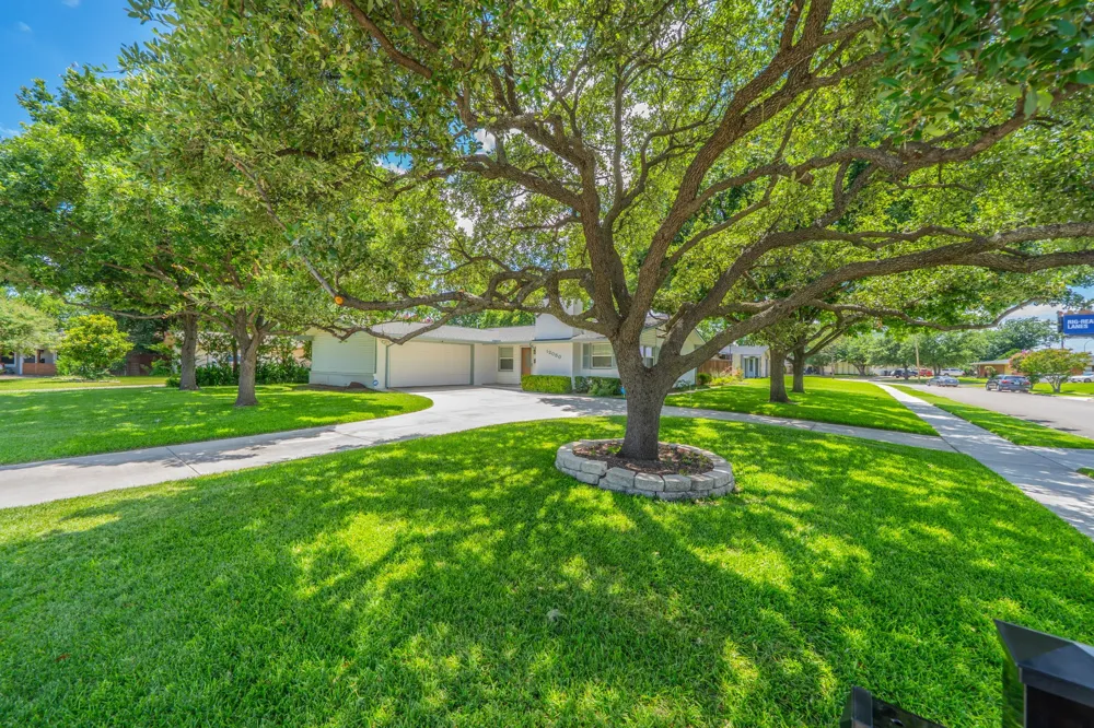 12050 High Meadow Court Dallas, TX 75234