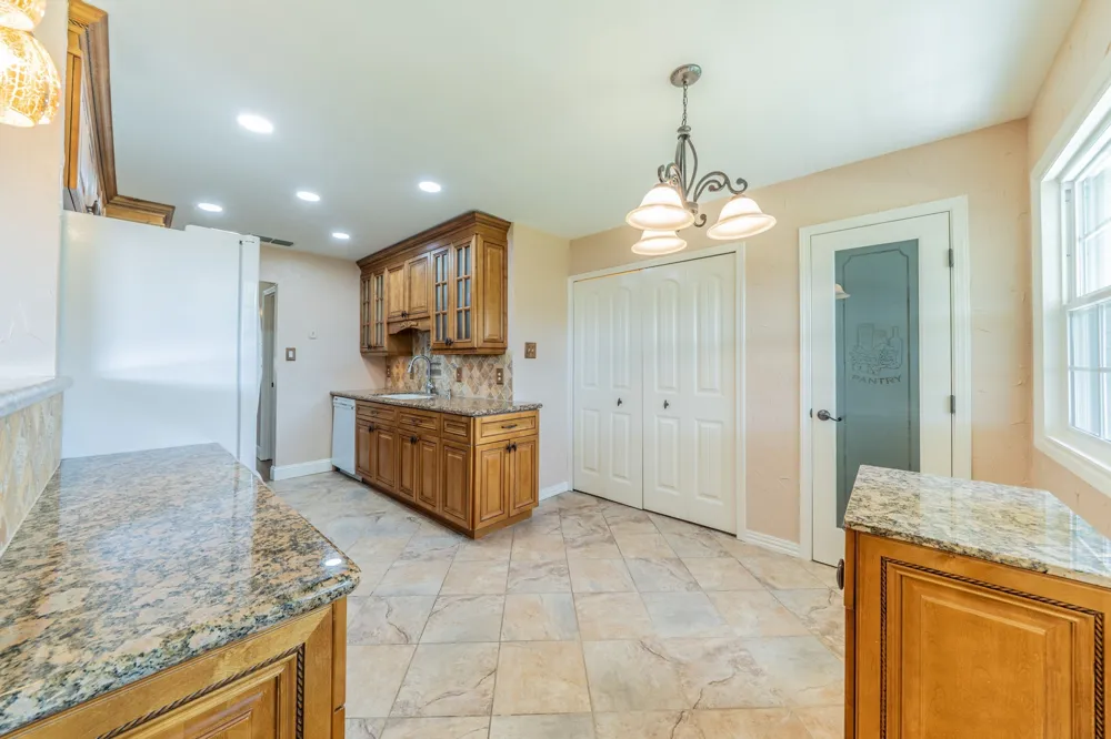 12050 High Meadow Court Dallas, TX 75234