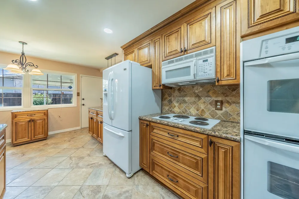 12050 High Meadow Court Dallas, TX 75234
